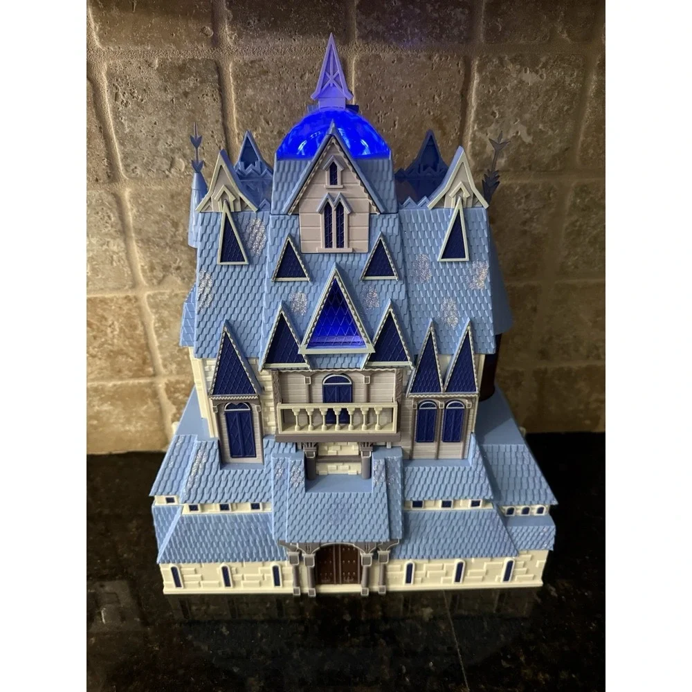 Disney Store London Animator's Collection Frozen 2 Ultimate Arendelle Castle Set